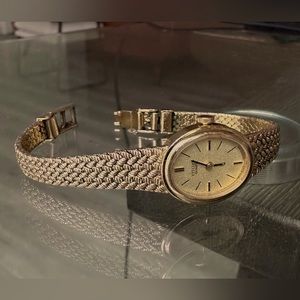 CITIZEN dainty women’s watch